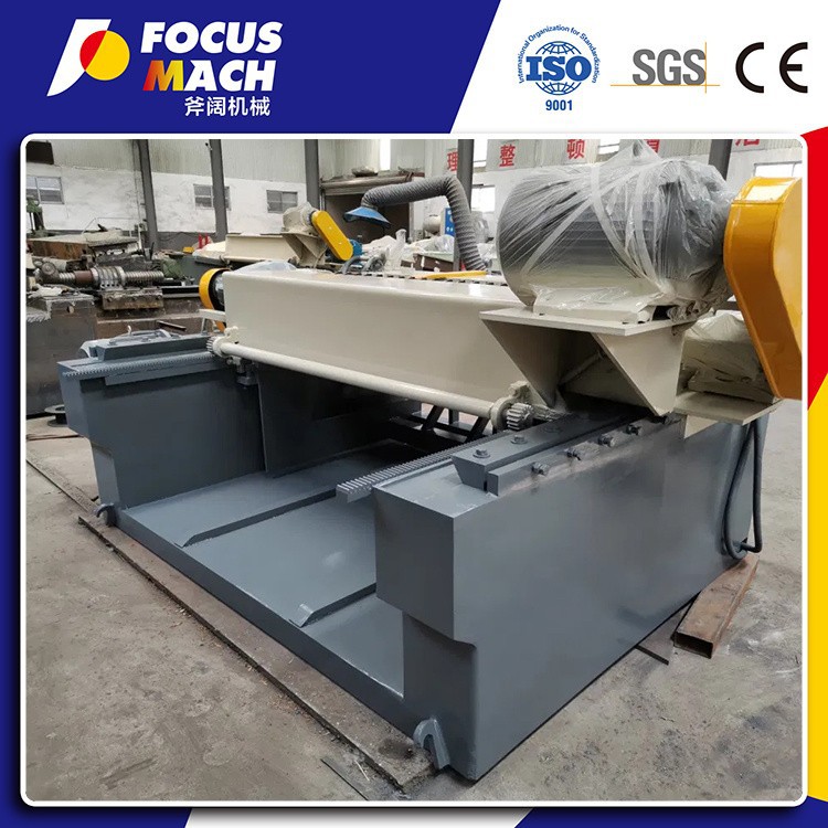 MECHANICAL WOOD DEBARKER MACHINE 2