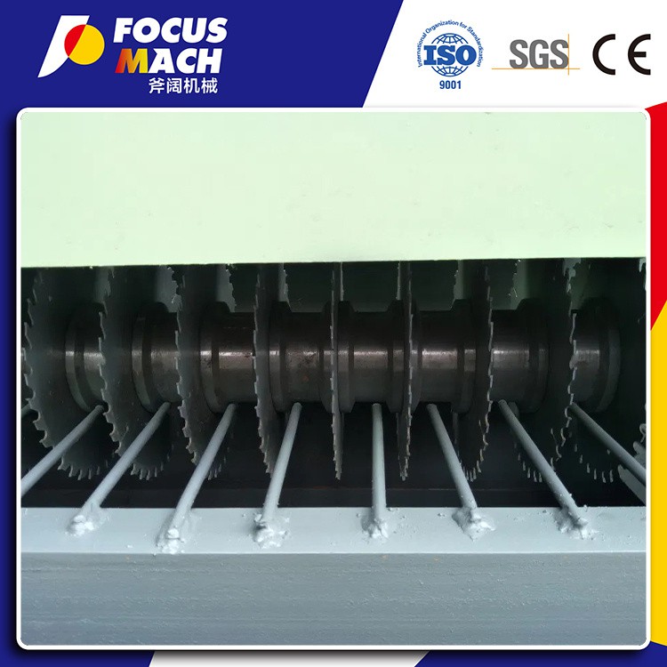 MECHANICAL WOOD DEBARKER MACHINE 4 MECHANICAL WOOD DEBARKER MACHINE 4