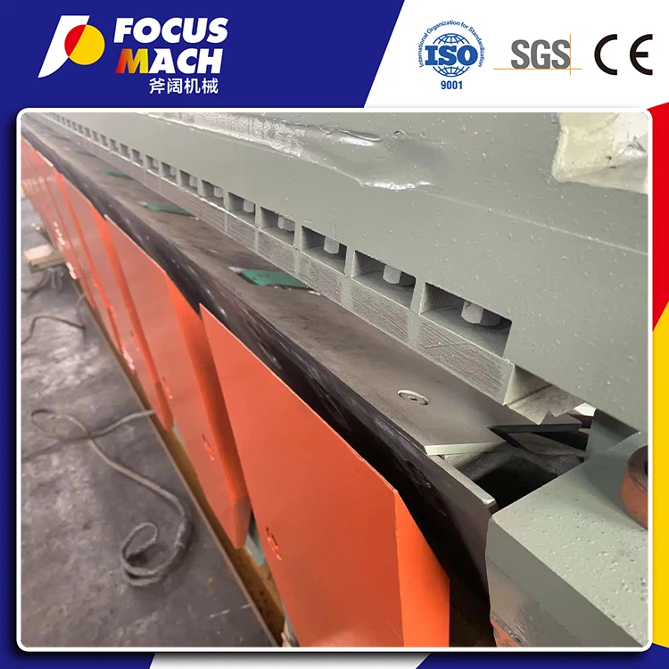 VERTICAL RECON VENEER SLICER MACHINE 1 VERTICAL RECON VENEER SLICER MACHINE 1